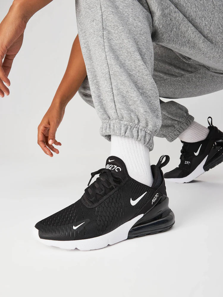 AIR MAX 270
